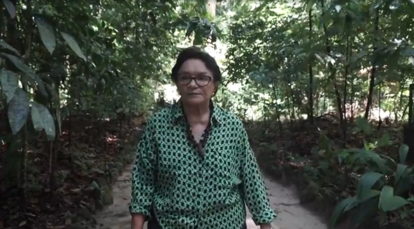 Zeneida Lima, a pajé que leva a cultura marajoara à Sapucaí, celebra 92 anos com livro inédito